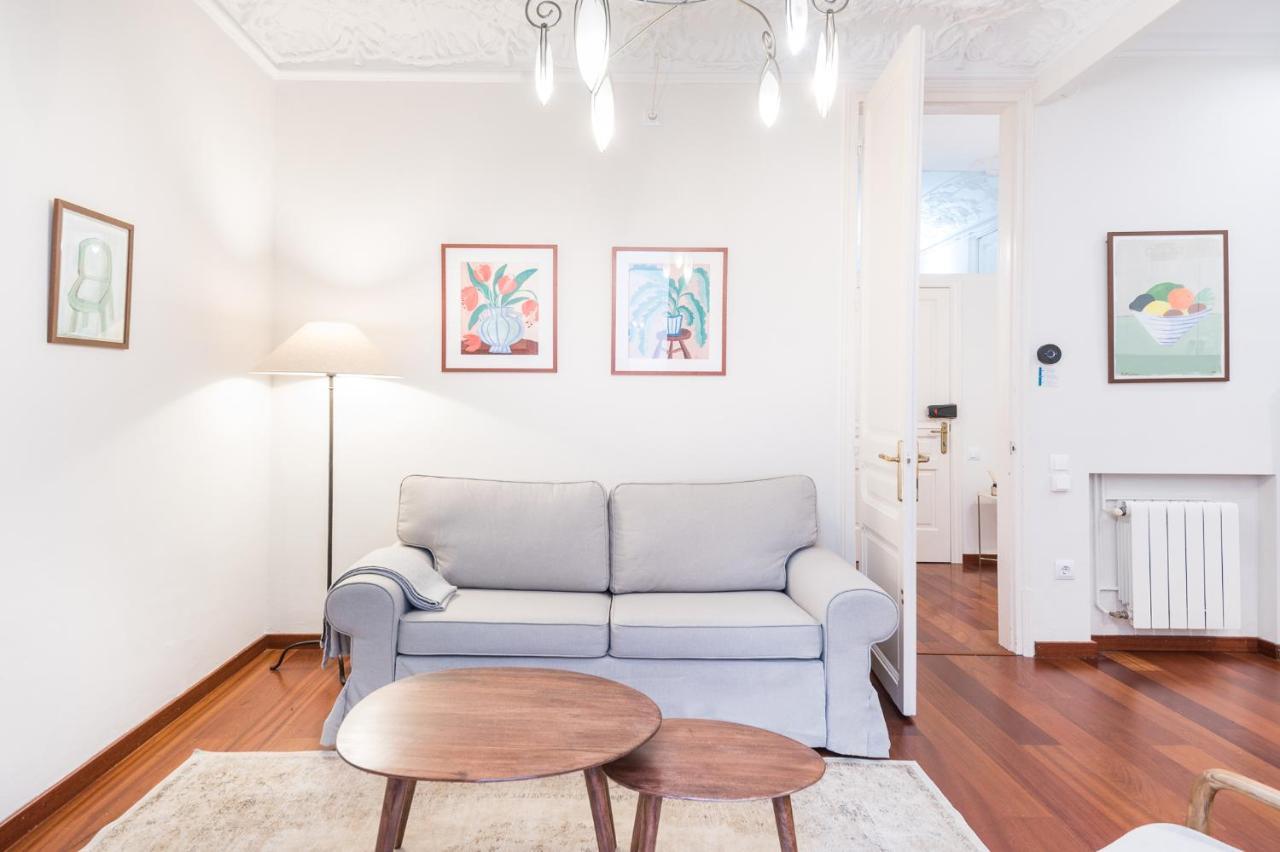 Modernist Apartment In The Best Location Барселона Екстериор снимка