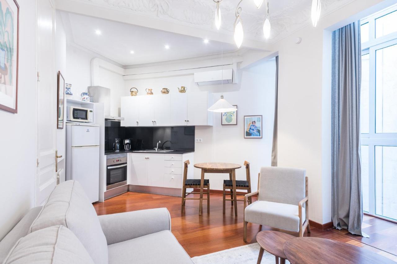 Modernist Apartment In The Best Location Барселона Екстериор снимка